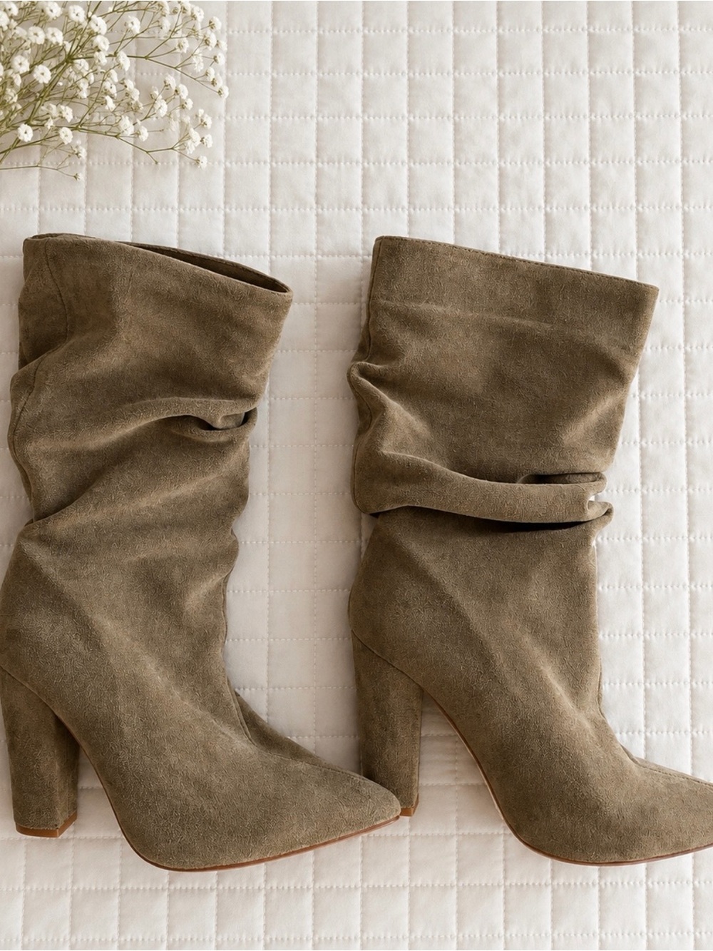 Cape Robbin Slouch Block Heel Boots Women’s Size 6.5